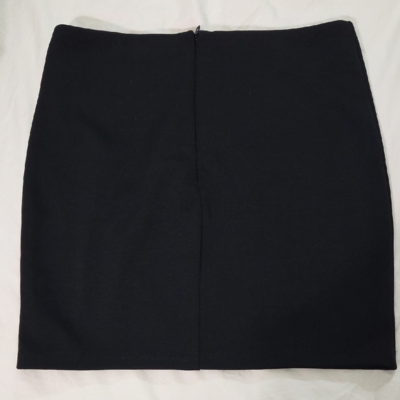 CANTON WALKER, Elegant Dark Mini Skirt - Picture 6 of 10